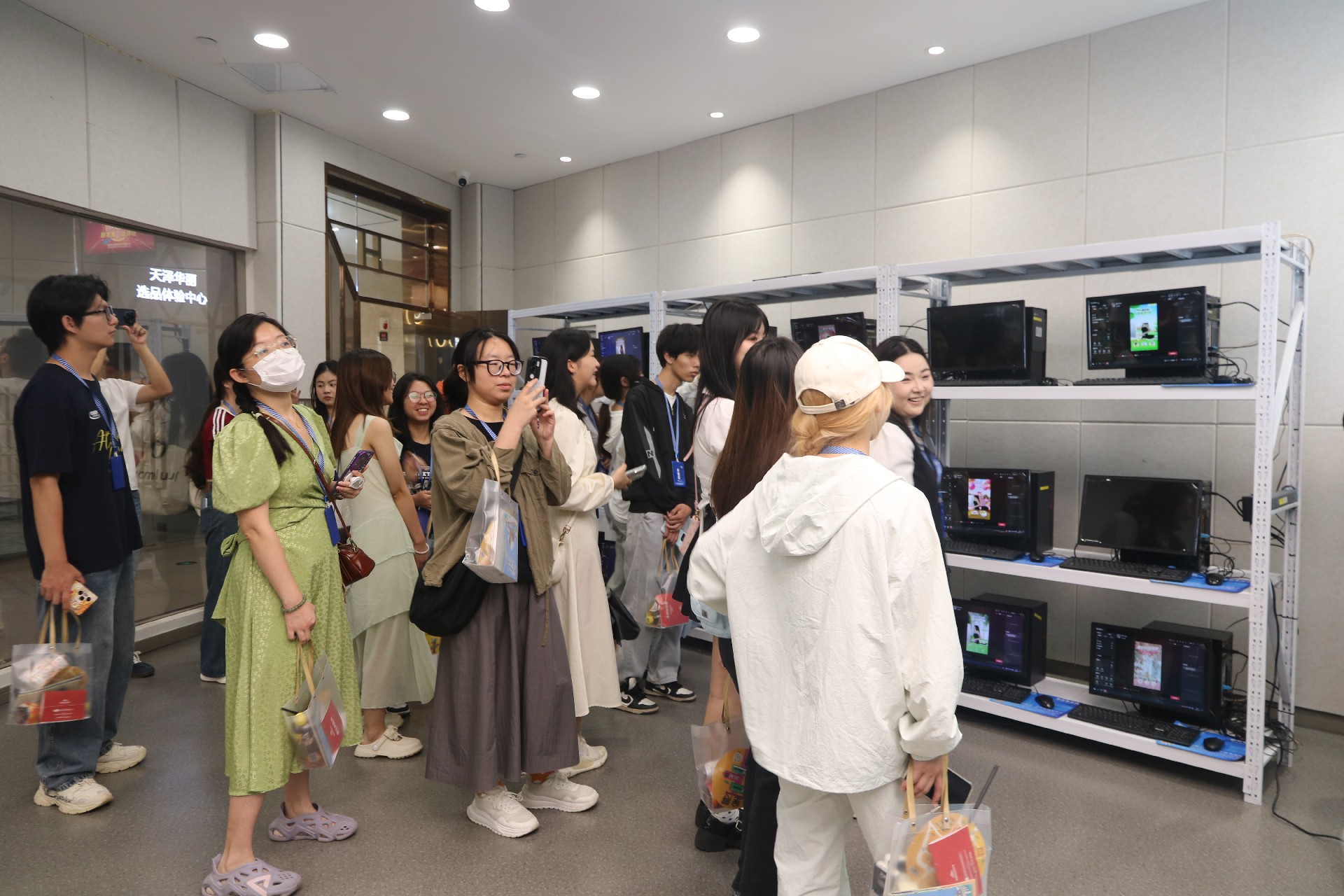 矩阵直播间.JPG